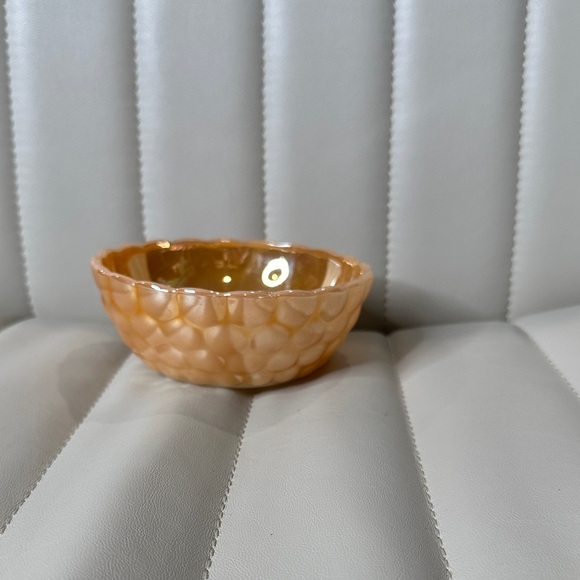 Vintage Peach Decorative Bowl Iridescent Glaze 4.5" x 4.5" x 2"  EUC - Picture 3 of 6